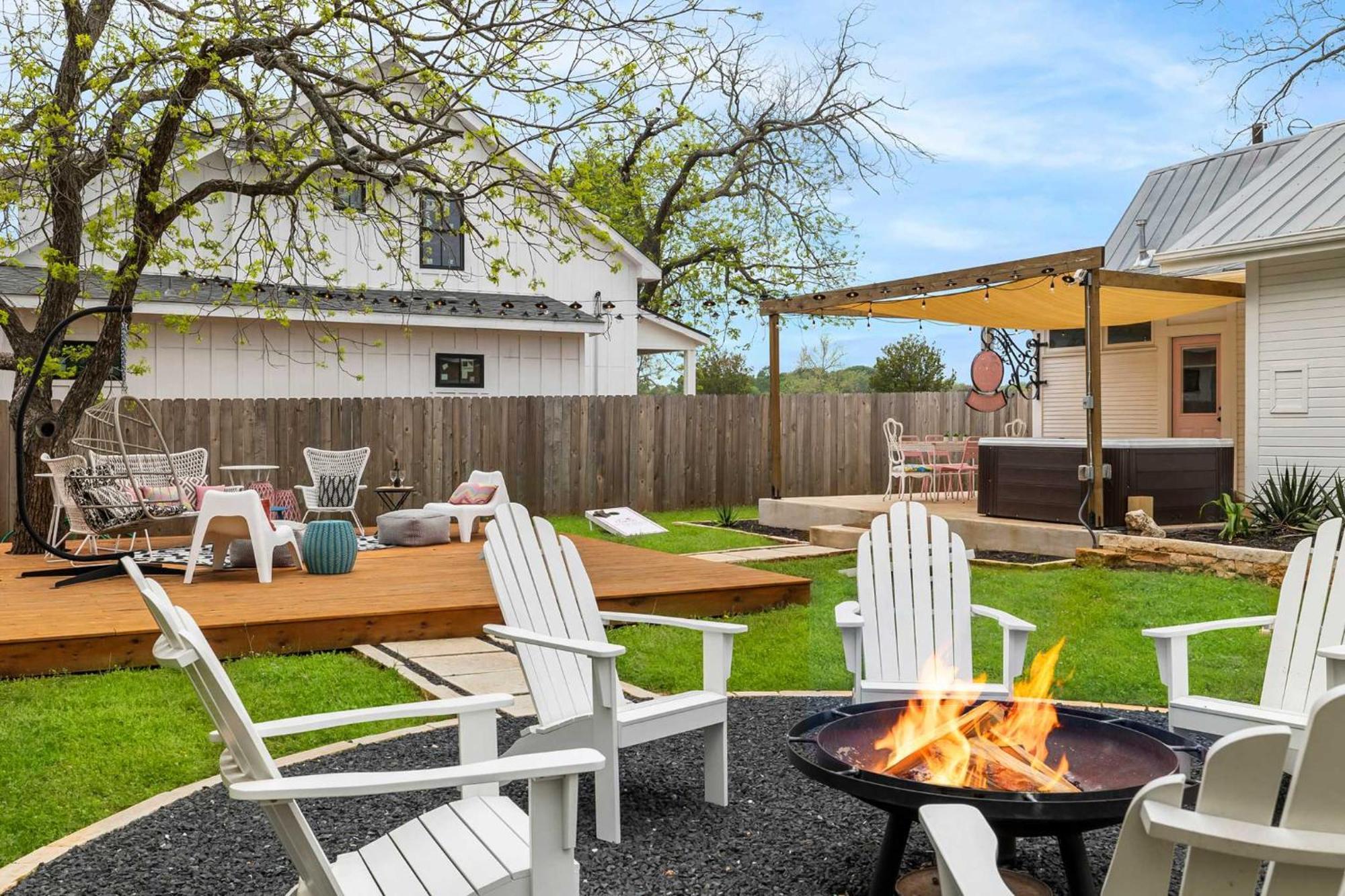 Villa Pink Duchess - Mins To Main Hot Tub & Fire Pit Fredericksburg Exterior foto